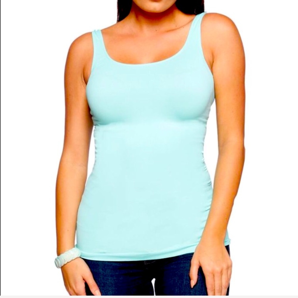 ❤️SOLD❤️🆕 Trendy Mint Green Stretchy Slimming Top - Picture 9 of 11